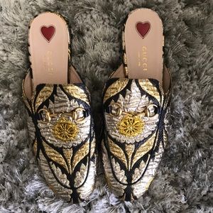 Authentic Gucci Slides Sz 37 1/2